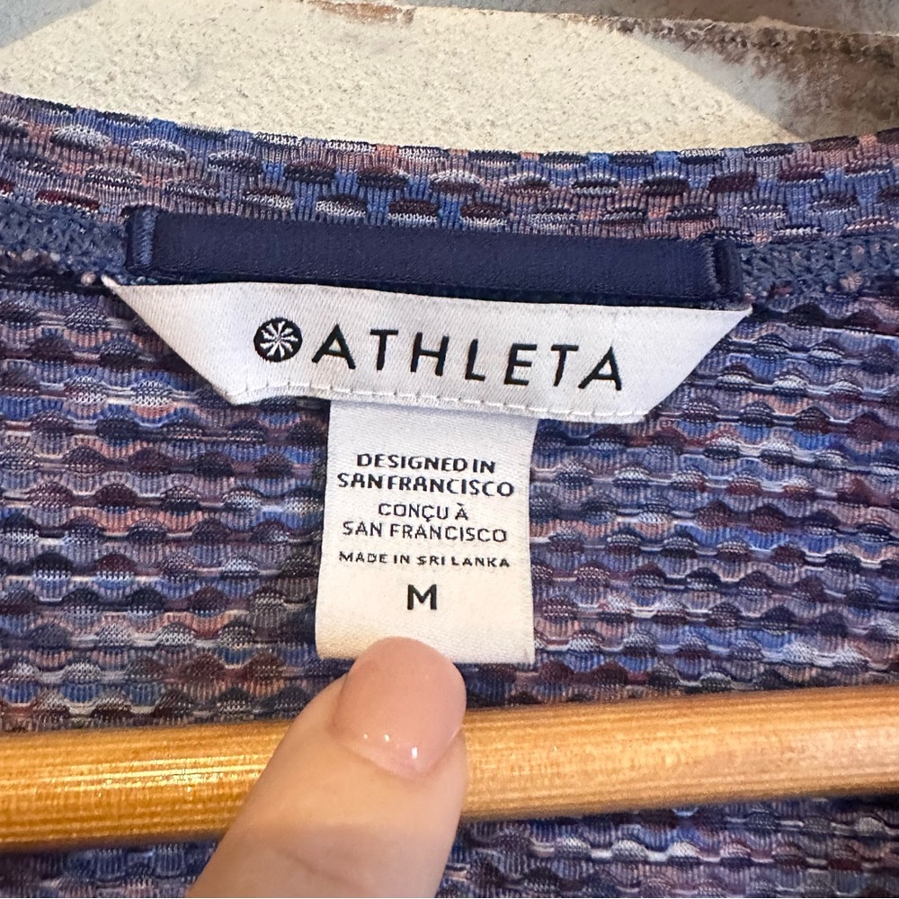 Athleta ultimate train mesh tee - Picture 3 of 6